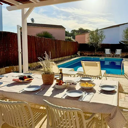 With Pool Near Beaches In Menorca Дом отдыха *